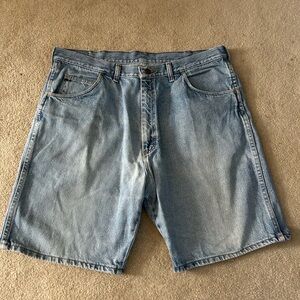 Wrangler Men's Classic Blue Jean Shorts